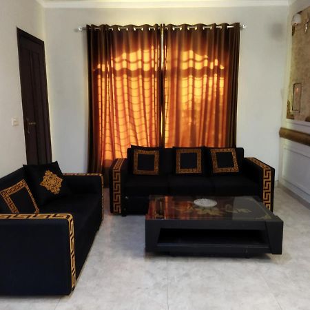 شقة Furnished Private Ground Floor - Pasha House لاهور المظهر الخارجي الصورة