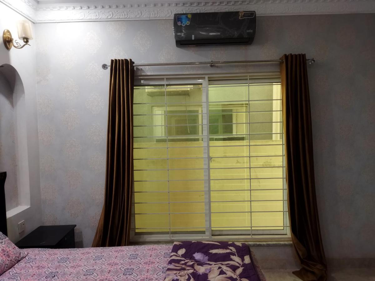 شقة Furnished Private Ground Floor - Pasha House لاهور المظهر الخارجي الصورة